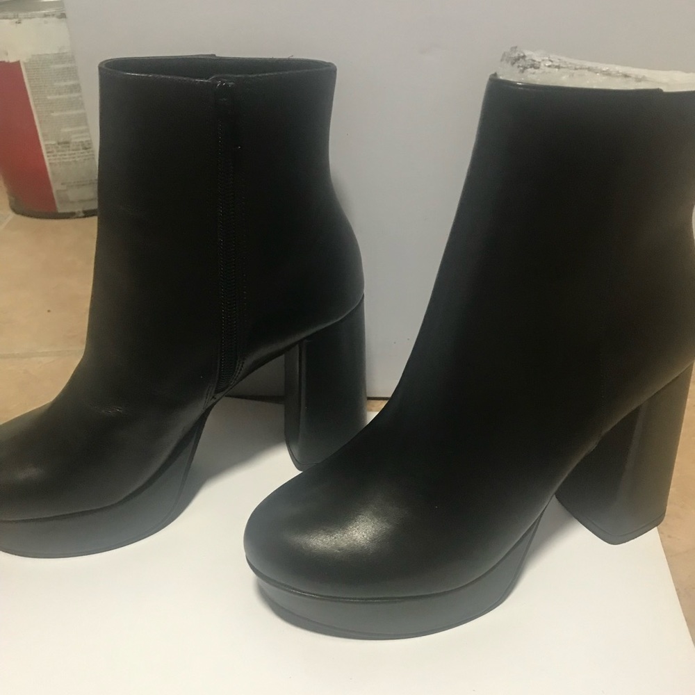Steve Madden boots